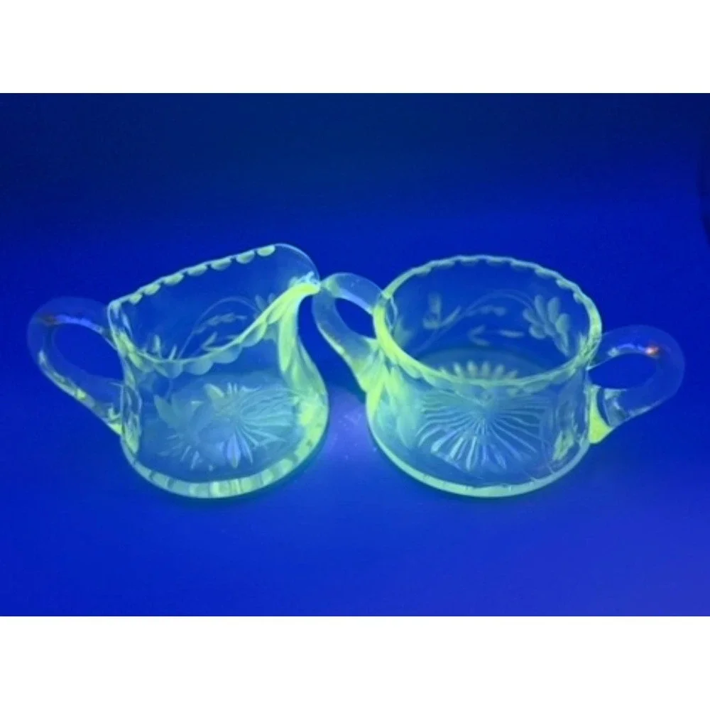Vintage Etched Glass Creamer and Sugar Bowl Set Manganese Glow Starburst Base